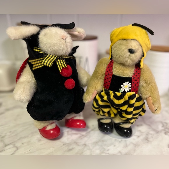 Muffy  Vanderbear Vd Beekeeping collection NWOT - Picture 1 of 7